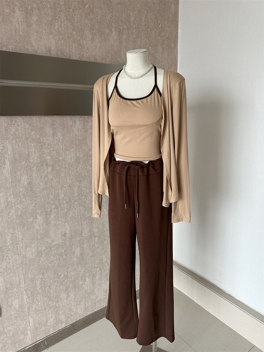 2026 Early Autumn Color Block Cami Top Cardigan Jacket Straight Pants 3-Piece Set for Women - Image 3