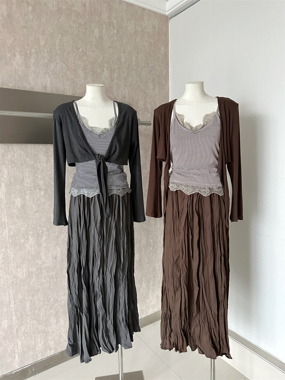2026 Early Autumn Korean Style Three-Piece Set with Lace-Up Cover-Up Jacket, Lace-Trim Striped Vest, and Pleated Skirt