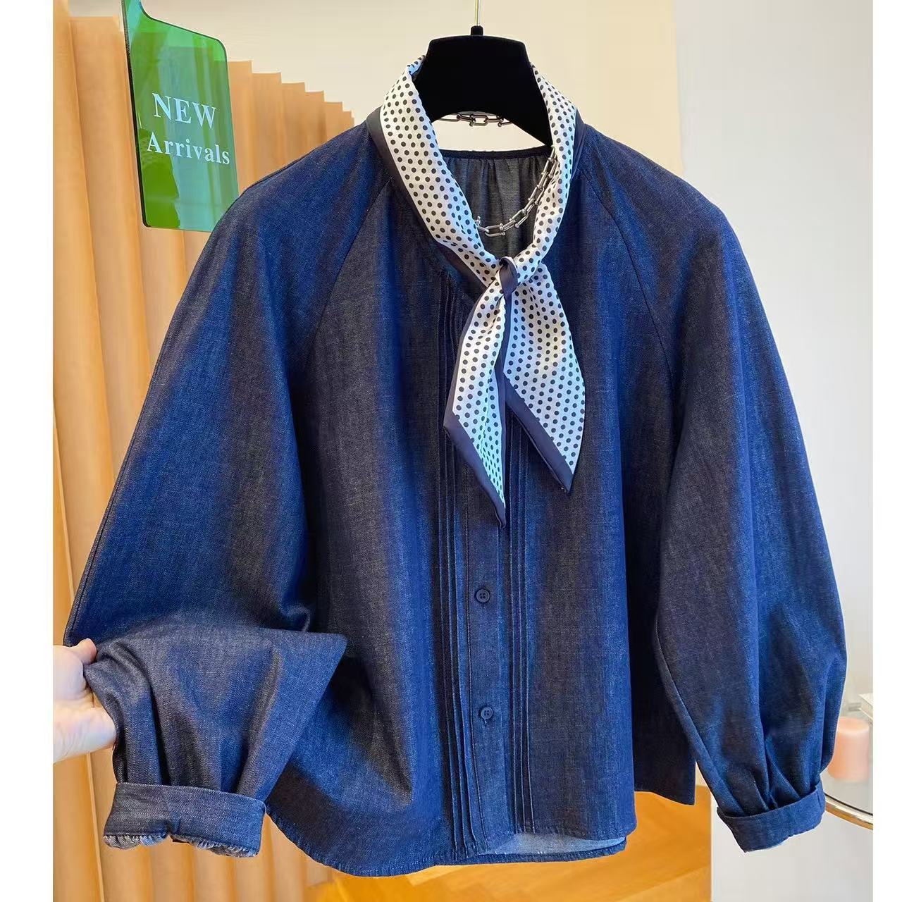 Autumn New High-End Shirt Scarf Short Jacket Women Loose Casual Round Neck Jacket Top - Image 2