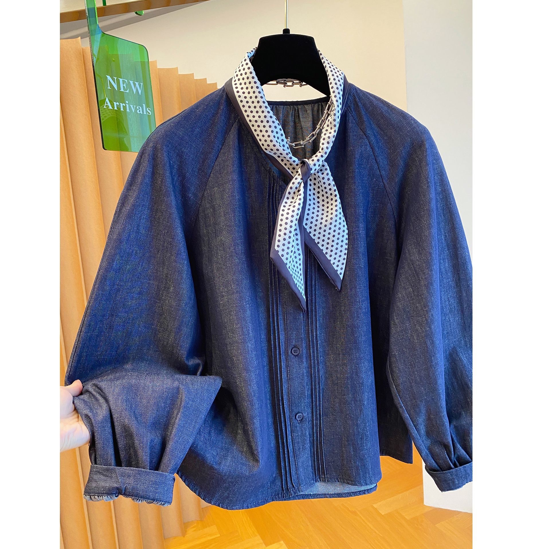 Autumn New High-End Shirt Scarf Short Jacket Women Loose Casual Round Neck Jacket Top - Image 4
